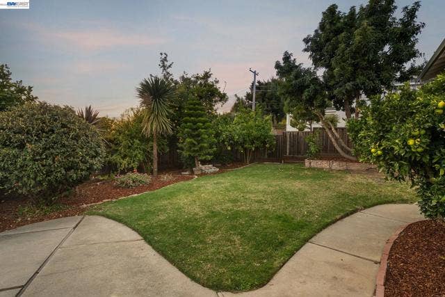 3636 Arcadian Dr, Castro Valley, CA 94546