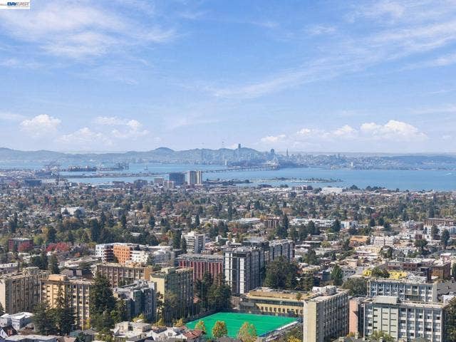 2 Panoramic Way, #105, Berkeley, CA 94704 2 Panoramic Way, #105, Berkeley, CA 94704