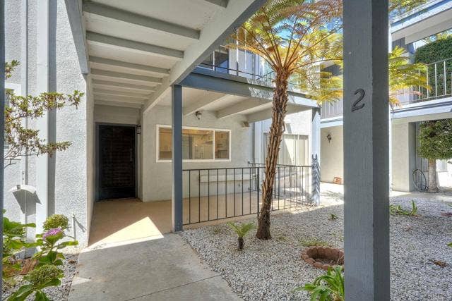 3612 Vista Bella, Oceanside, CA 92056 Front of unit