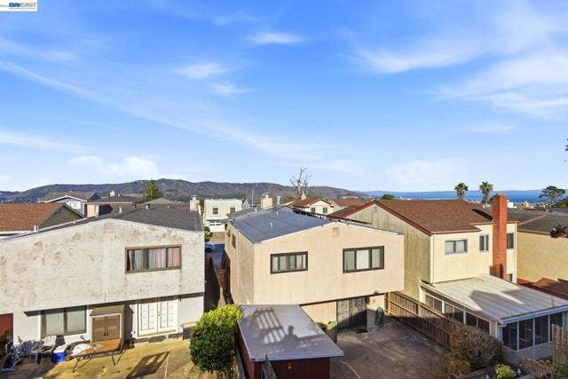 22 John Glenn Cir, Daly City, CA 94015 22 John Glenn Cir, Daly City, CA 94015
