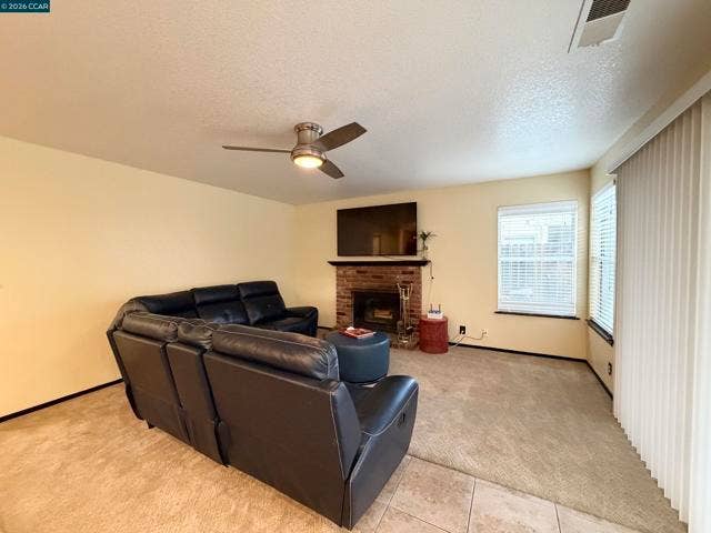 8800 Crusheen Way, Sacramento, CA 95828 Family Room