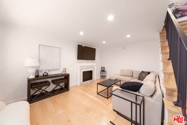 Property photo for 251 W DRYDEN Street, #17, Glendale, CA