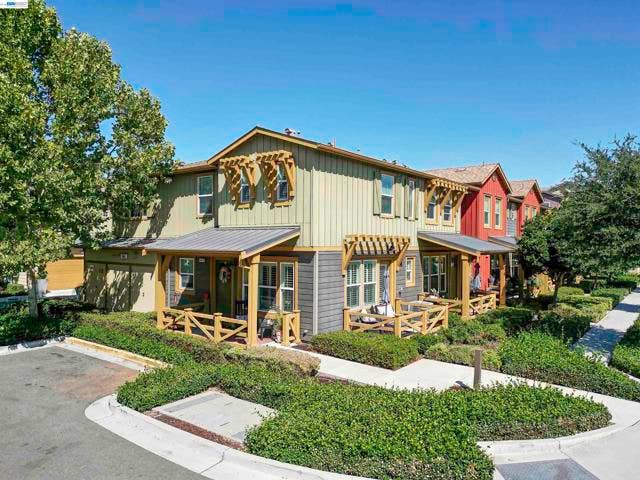 Property photo for 454 Persimmon Cmn, #14, Livermore, CA