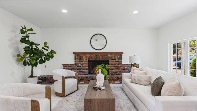 307 Aldwych RD, El Cajon, CA 92020
