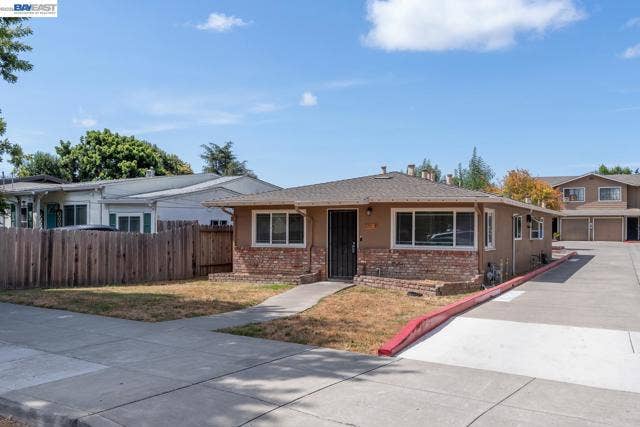 21743 #8 Princeton, Hayward, CA 94541