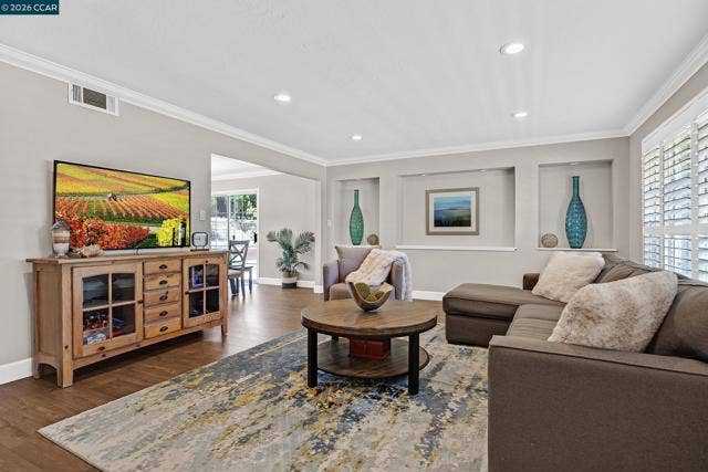 11698 Serra Ct, Dublin, CA 94568
