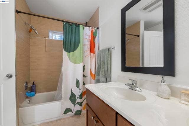 8957 Lawlor St, Oakland, CA 94605
