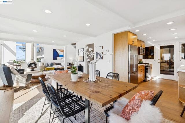 1085 STERLING AVE, Berkeley, CA 94708 1085 STERLING AVE, Berkeley, CA 94708