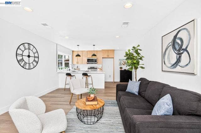 444 Amaral Cir, Pleasanton, CA 94566