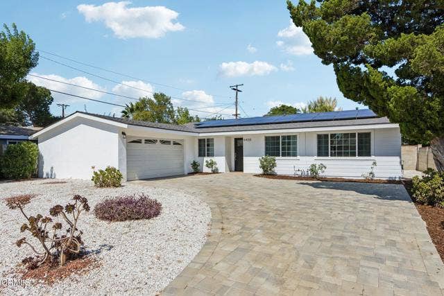 Property photo for 8408 Cozycroft AVE, Los Angeles, CA