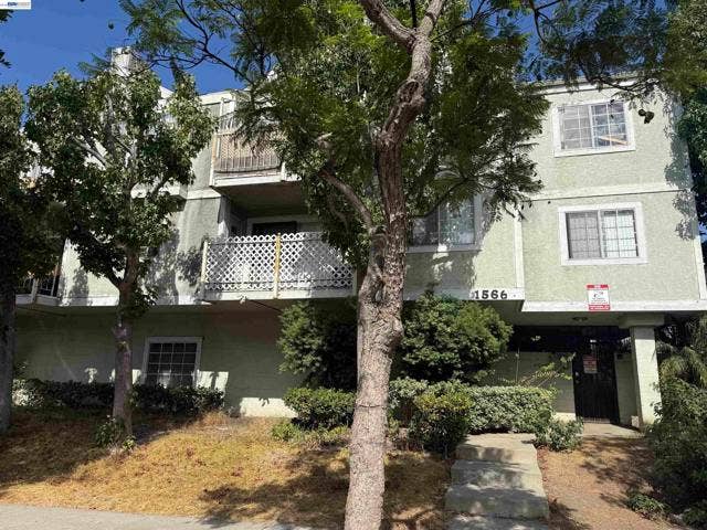 Property photo for 1566 Pine Ave, #103A, Long Beach, CA
