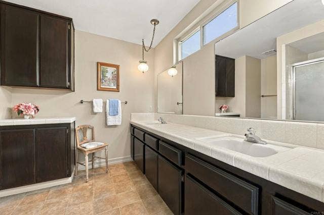 590 Elm Tree LN, Fallbrook, CA 92028 590 Elm Tree LN, Fallbrook, CA 92028