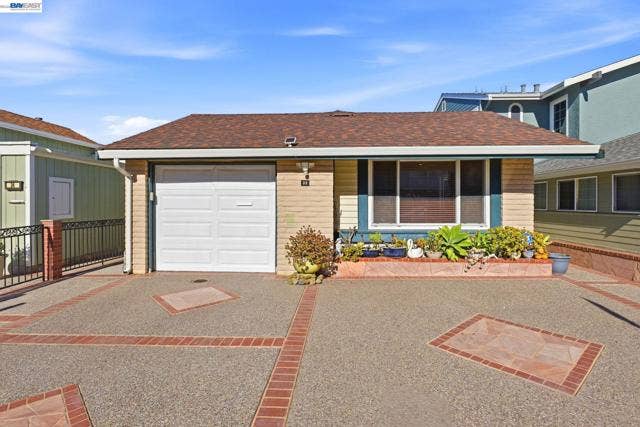 22 John Glenn Cir, Daly City, CA 94015 22 John Glenn Cir, Daly City, CA 94015