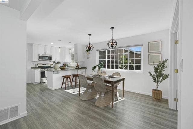 25825 Belhaven St, Hayward, CA 94545 25825 Belhaven St, Hayward, CA 94545