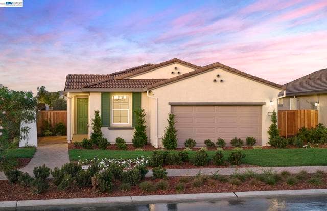 Property photo for 17943 Glen Arbor Way, Lathrop, CA