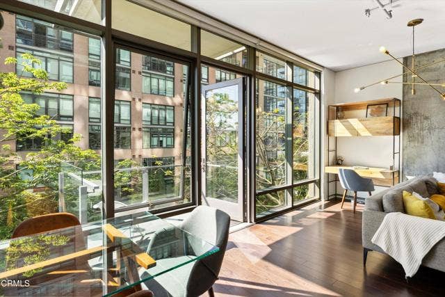 Property photo for 1100 S Hope ST, #811, Los Angeles, CA
