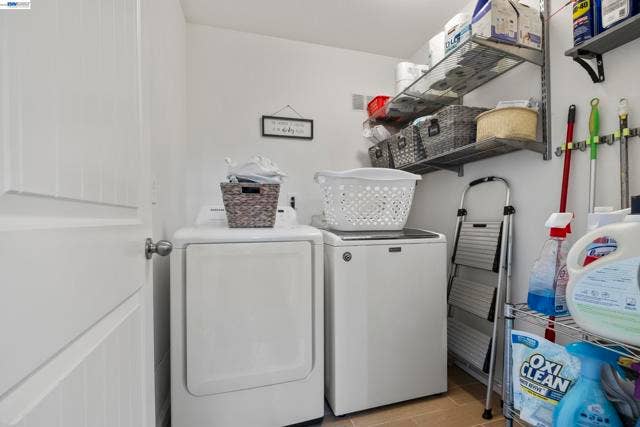 8957 Lawlor St, Oakland, CA 94605