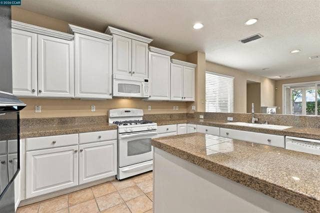 371 Perazul Cir, Sacramento, CA 95835