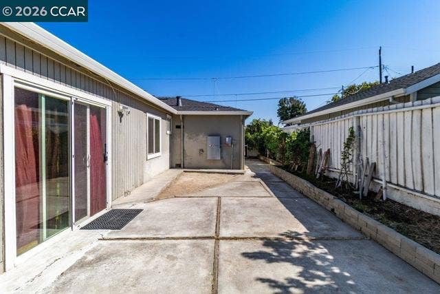 41 Canal Dr, Bay Point, CA 94565
