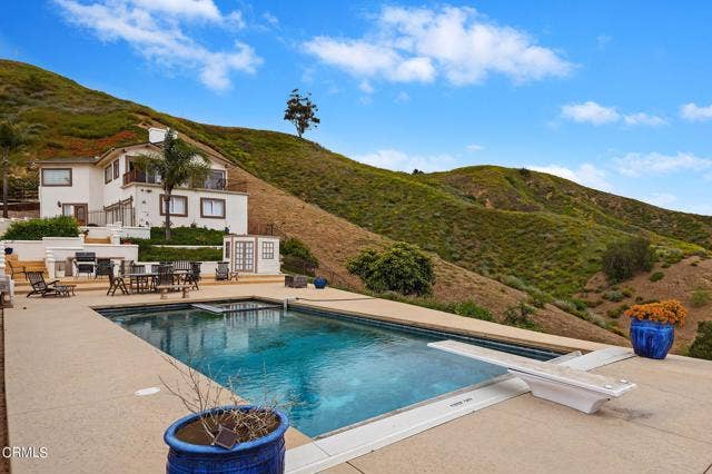 Property photo for 1184 Colina Vista VIS, Ventura, CA