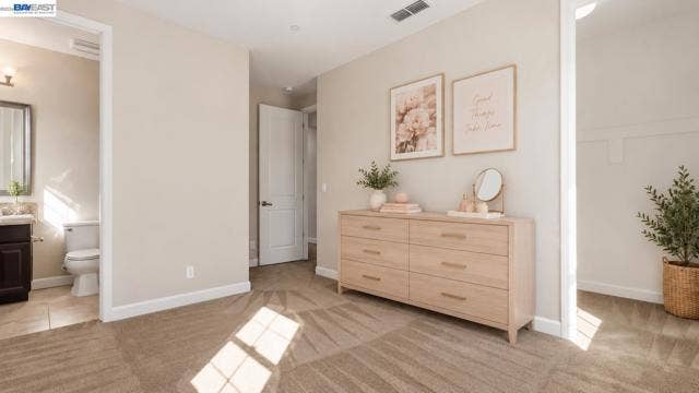 UPSTAIRS JUNIOR SUITE