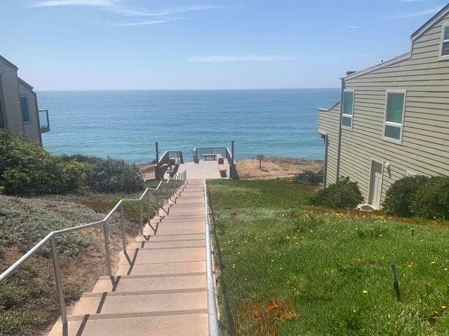 1734 Aldersgate RD, Encinitas, CA 92024