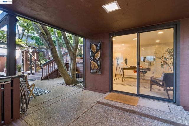 1085 STERLING AVE, Berkeley, CA 94708 1085 STERLING AVE, Berkeley, CA 94708