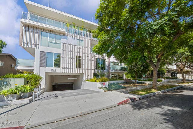 Property photo for 1345 Havenhurst DR, #16, Los Angeles, CA