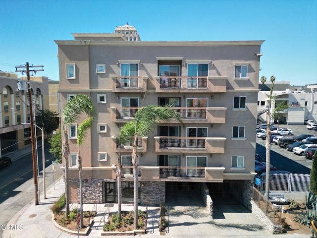 Property photo for 3855 Ingraham ST, #204, Los Angeles, CA