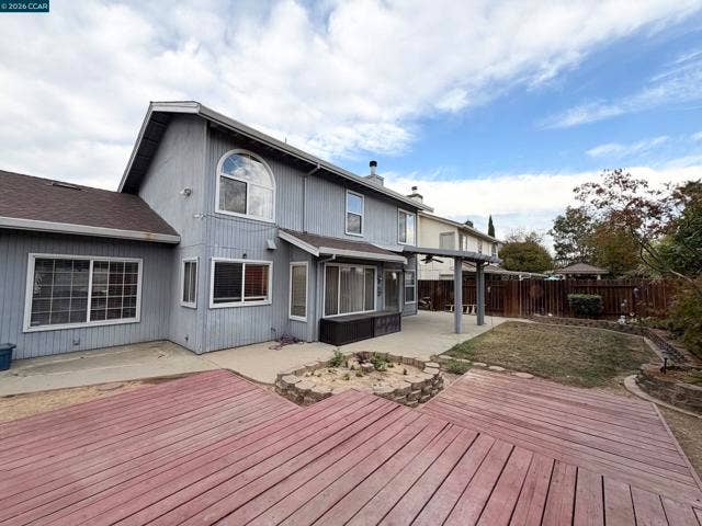 8800 Crusheen Way, Sacramento, CA 95828 8800 Crusheen Way, Sacramento, CA 95828