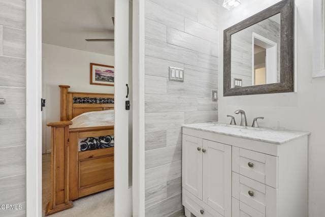 22-web-or-mls-022 - 3899 Maple St