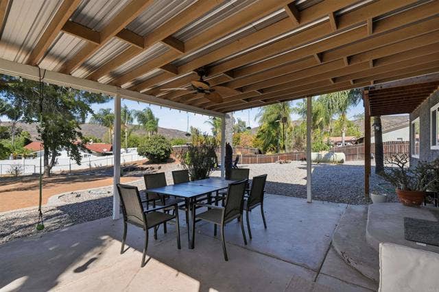 16706 Arena Dr, Ramona, CA 92065