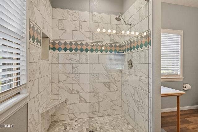 54-web-or-mls-UpmarketMedia-1125Spr-160