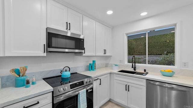 1812 FAIRWAY CIR, San Marcos, CA 92078 1812 FAIRWAY CIR, San Marcos, CA 92078