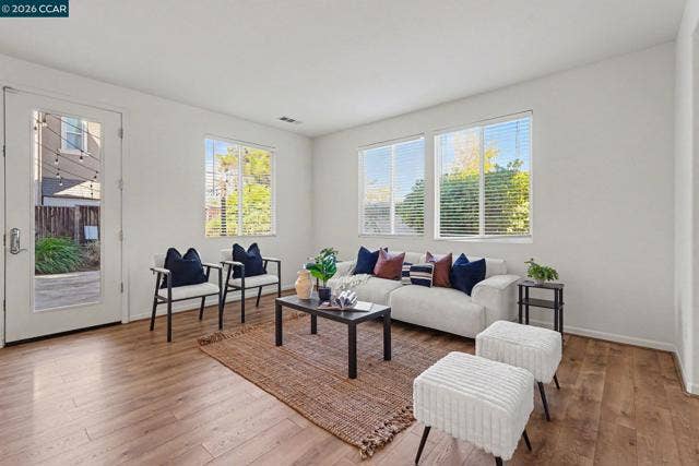 1043 Ashbridge Bay Dr, Pittsburg, CA 94565