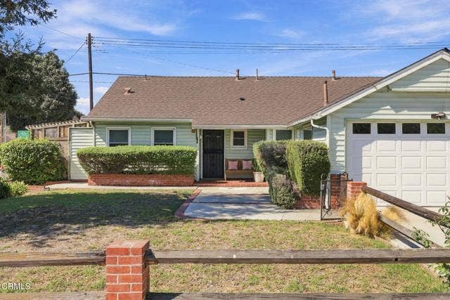 2-web-or-mls-002 - 3899 Maple St
