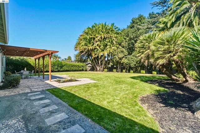 92 Dubost Ct, Danville, CA 94526