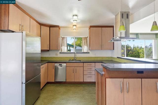 2414 Charlotte Ave, Concord, CA 94518