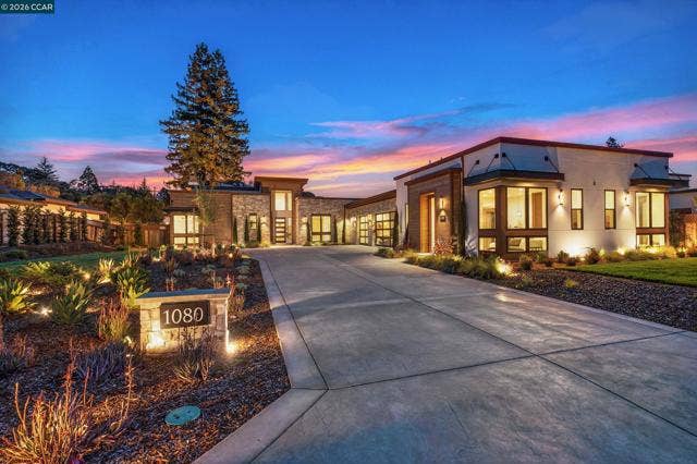 Property photo for 1080 Borrette Ct, Napa, CA