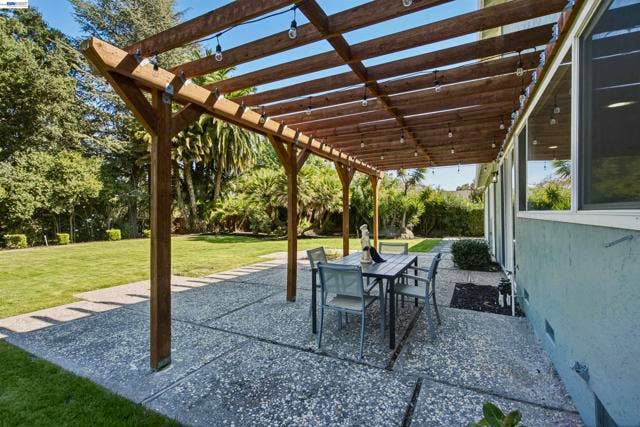 92 Dubost Ct, Danville, CA 94526