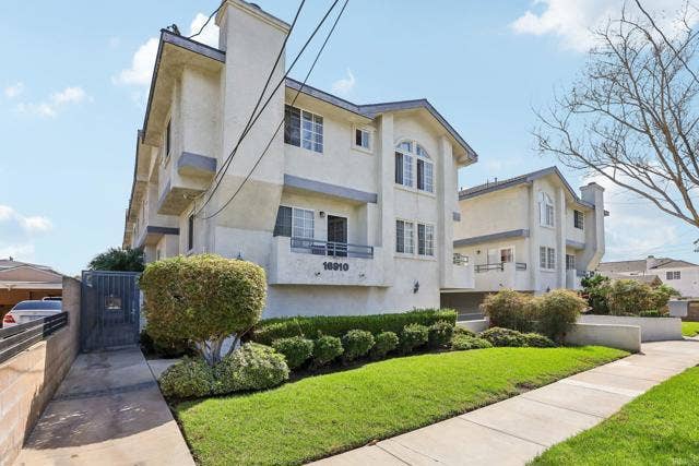 Property photo for 16910 S Dalton AVE, #8, Gardena, CA