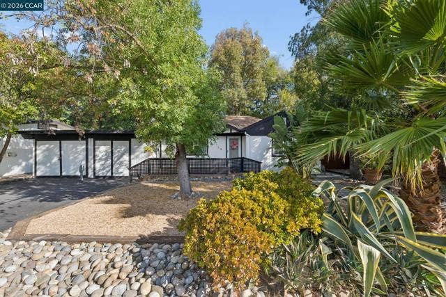 2759 Warner Ln, Pleasant Hill, CA 94523