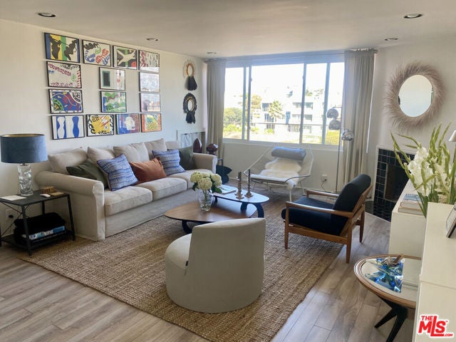 Property photo for 33 PRIVATEER Street, #6, Marina Del Rey, CA