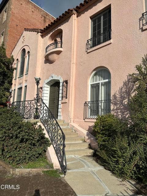 Property photo for 232 S Berendo ST, #5, Los Angeles, CA