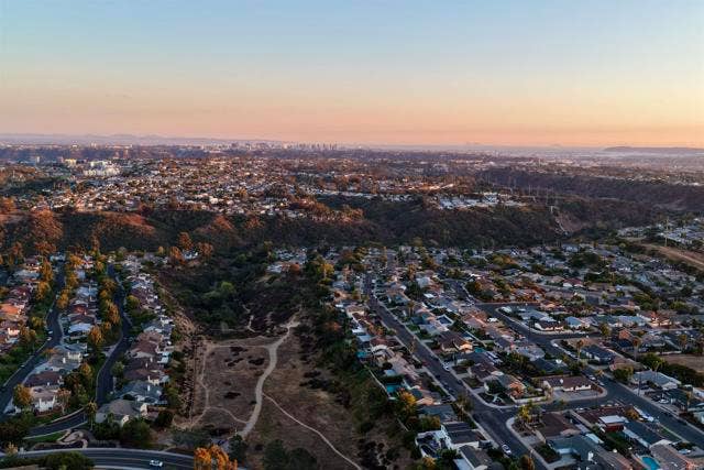 5565 Mount Aconia Way, San Diego, CA 92111 5565 Mount Aconia Way, San Diego, CA 92111