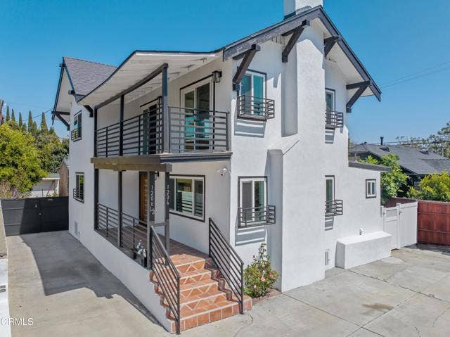 Property photo for 1206 Tamarind AVE, Los Angeles, CA